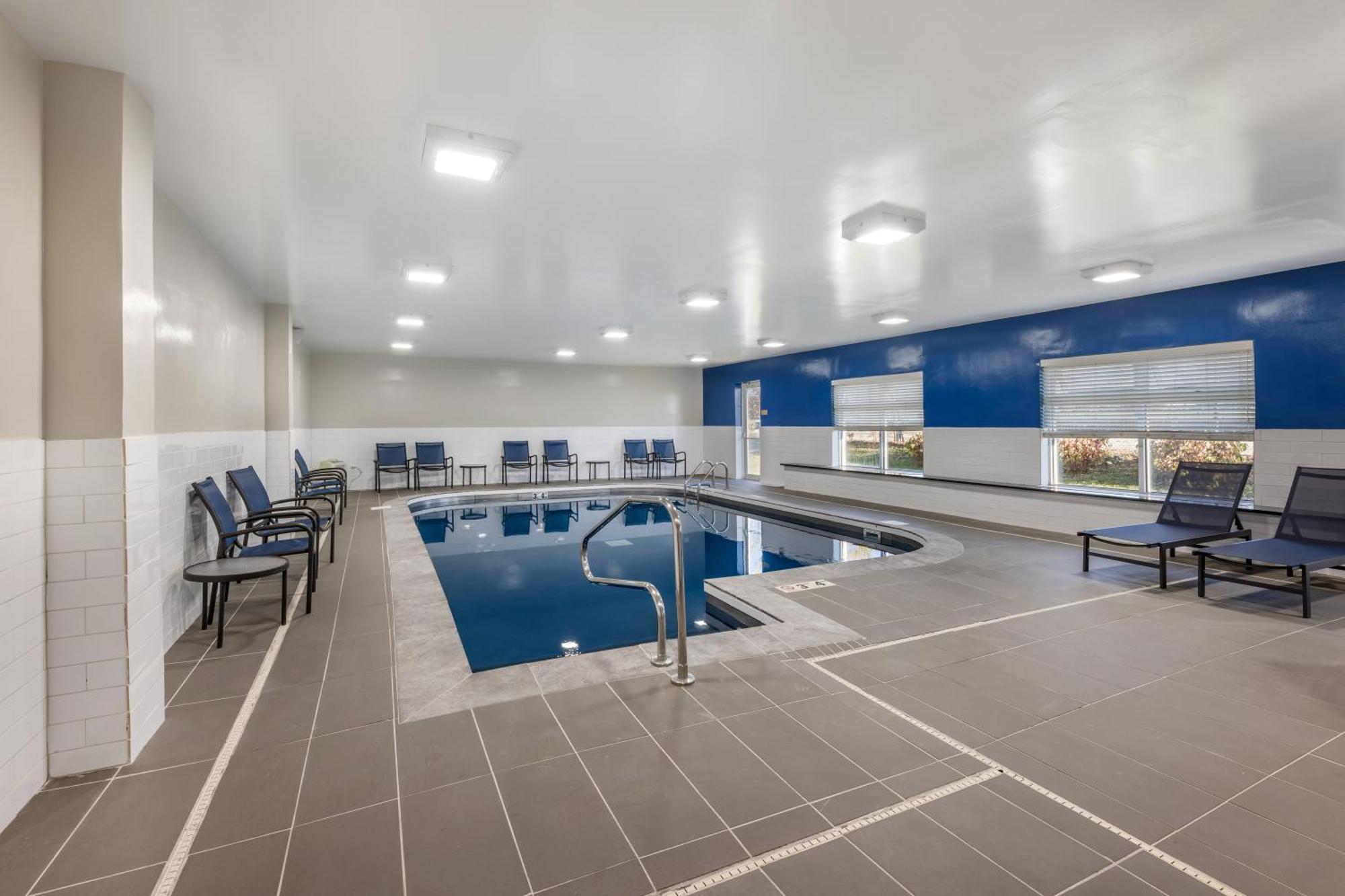 Country Inn & Suites By Radisson Bolingbrook, I-55 Экстерьер фото