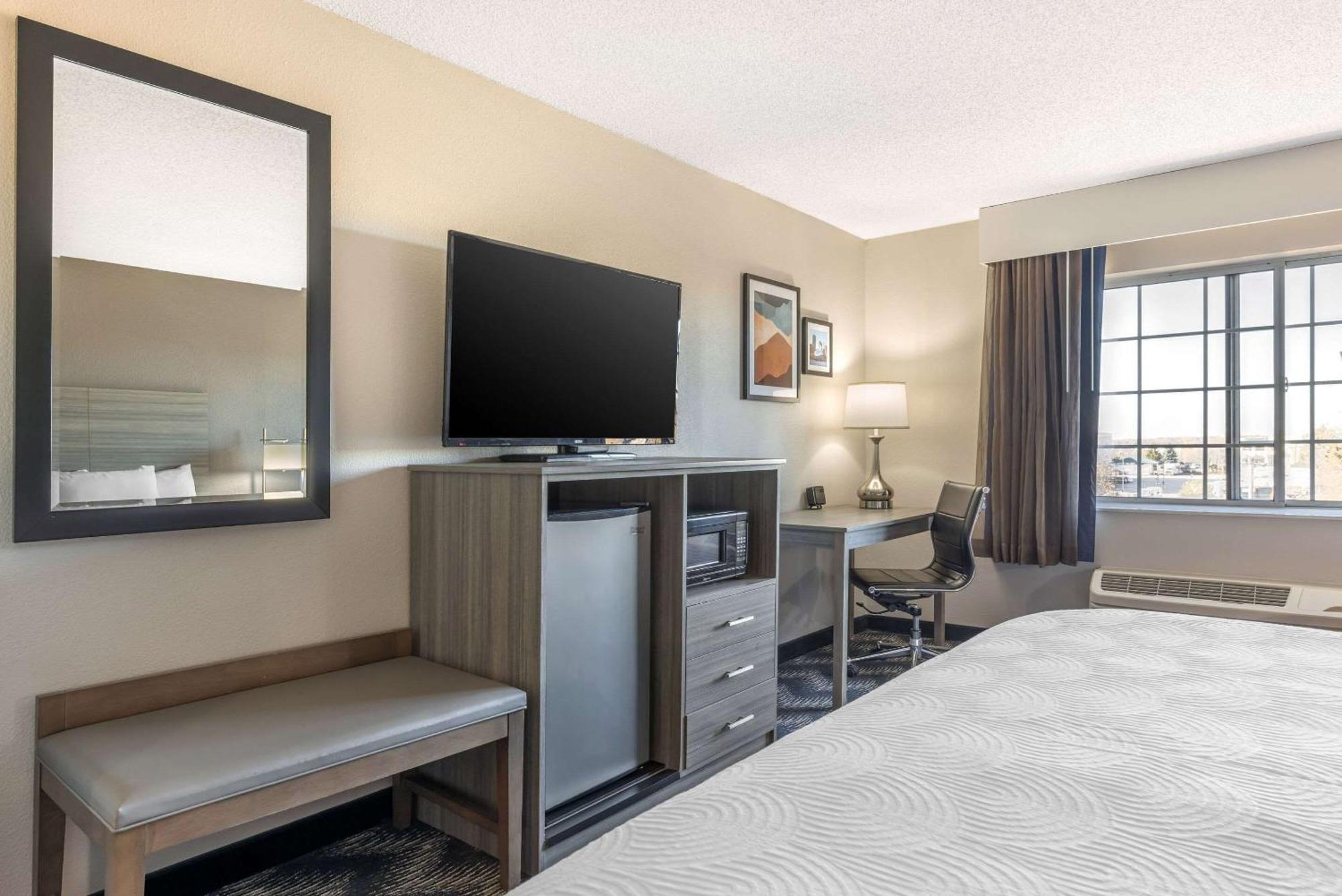 Country Inn & Suites By Radisson Bolingbrook, I-55 Экстерьер фото